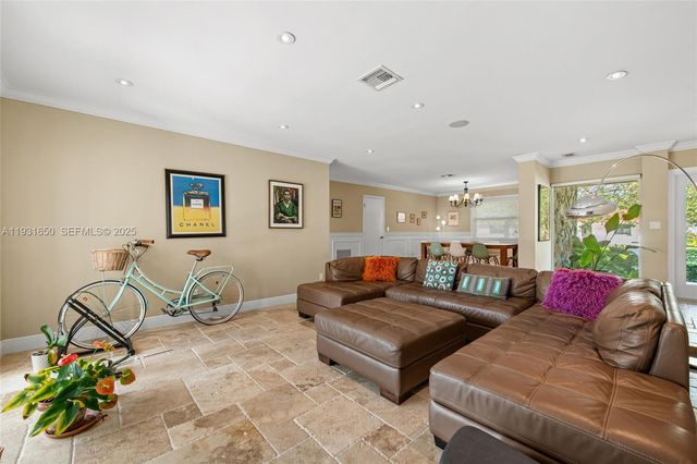 7360 SW 115th St, Pinecrest, FL 33156