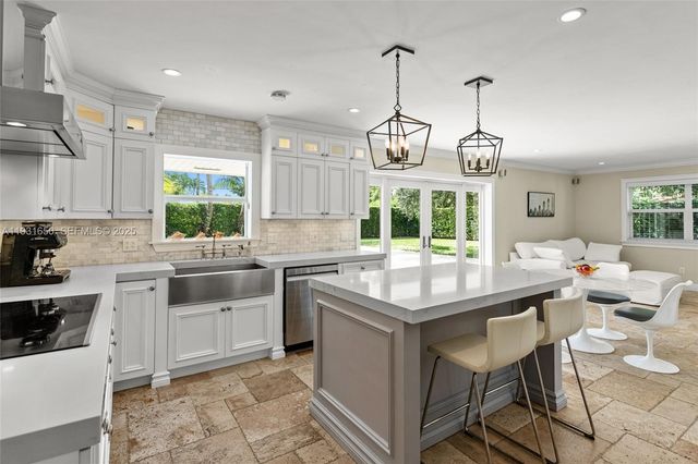 7360 SW 115th St, Pinecrest, FL 33156