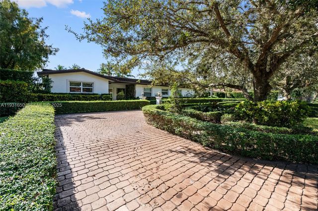 7360 SW 115th St, Pinecrest, FL 33156