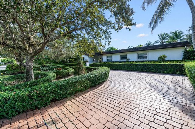 7360 SW 115th St, Pinecrest, FL 33156