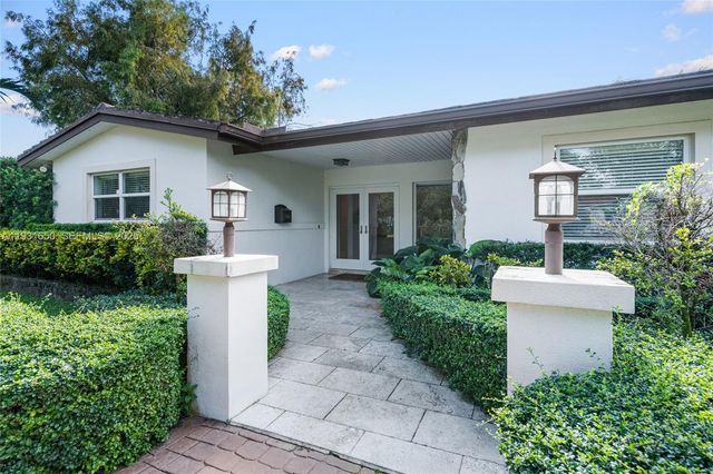 7360 SW 115th St, Pinecrest, FL 33156