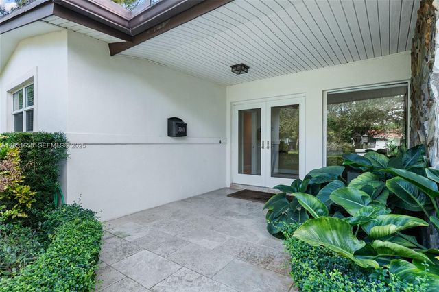 7360 SW 115th St, Pinecrest, FL 33156