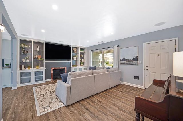 3422 David Way, Sacramento, CA 95820