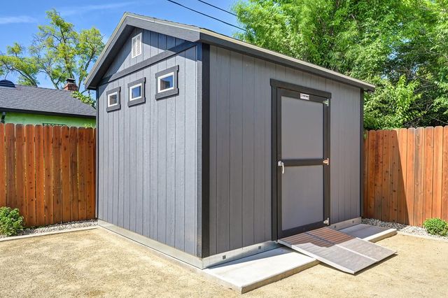 3422 David Way, Sacramento, CA 95820