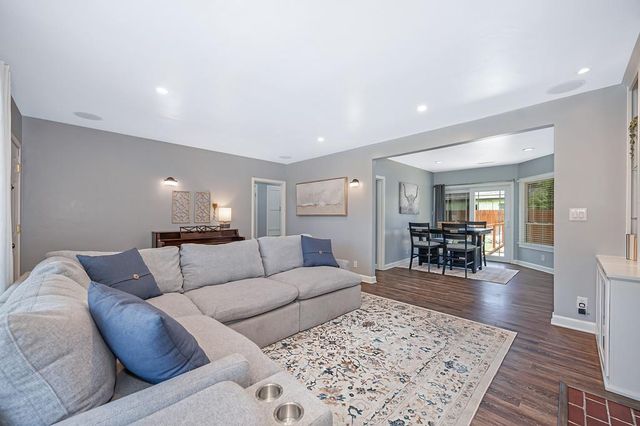 3422 David Way, Sacramento, CA 95820