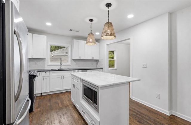 272 Cascade Drive NW, Marietta, GA 30064