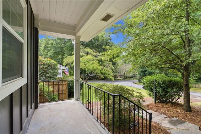272 Cascade Drive NW, Marietta, GA 30064