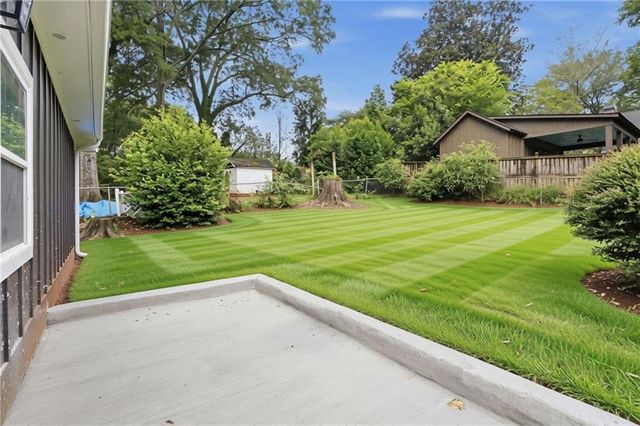 272 Cascade Drive NW, Marietta, GA 30064