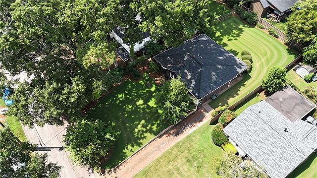 272 Cascade Drive NW, Marietta, GA 30064