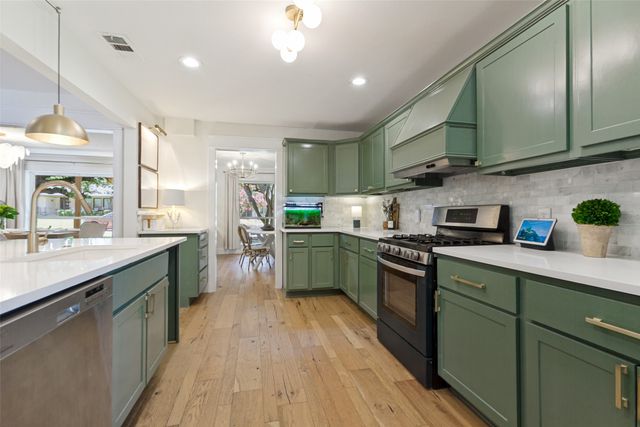 7721 Chattington Drive, Dallas, TX 75248