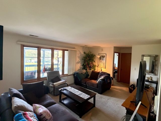 5025 139th Place 512, Crestwood, IL 60418
