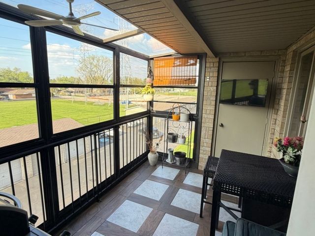 5025 139th Place 512, Crestwood, IL 60418