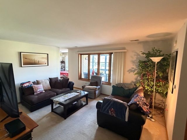 5025 139th Place 512, Crestwood, IL 60418