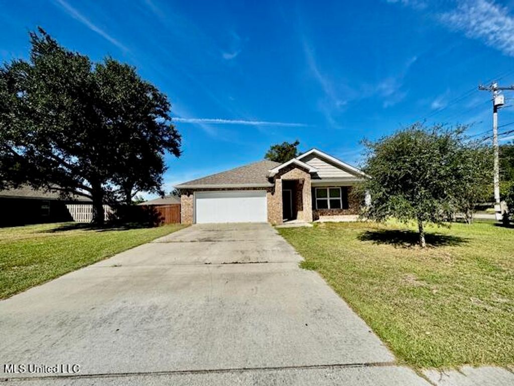 101 Rosie Drive, Long Beach, MS 39560