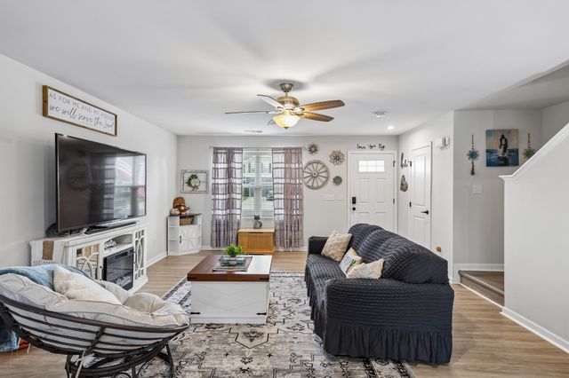 5345 Compass Way, Christiana, TN 37037