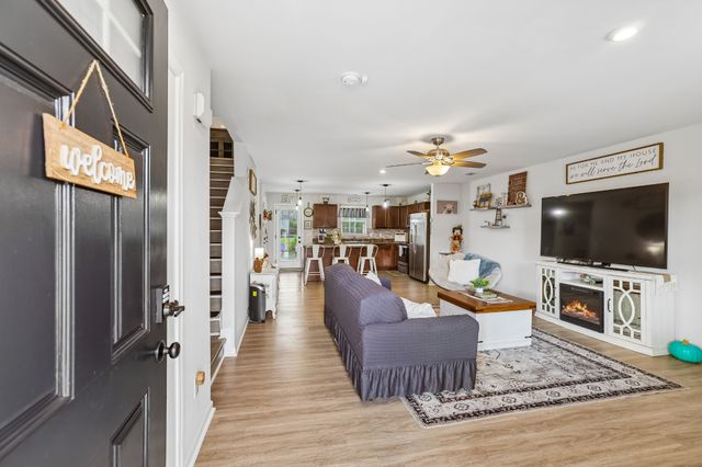 5345 Compass Way, Christiana, TN 37037