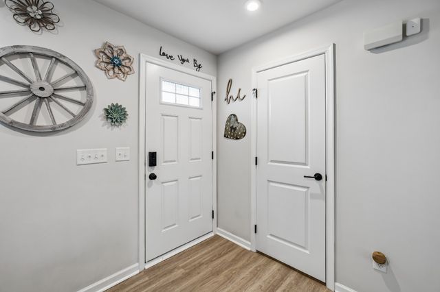 5345 Compass Way, Christiana, TN 37037