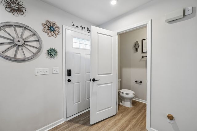 5345 Compass Way, Christiana, TN 37037