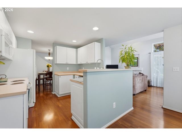 14411 Sw BARROWS Rd, Beaverton, OR 97007