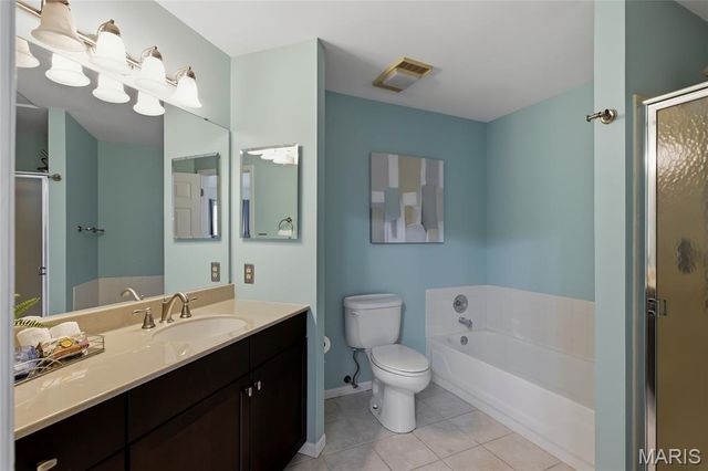 1743 Blue Oak Drive, Chesterfield, MO 63017