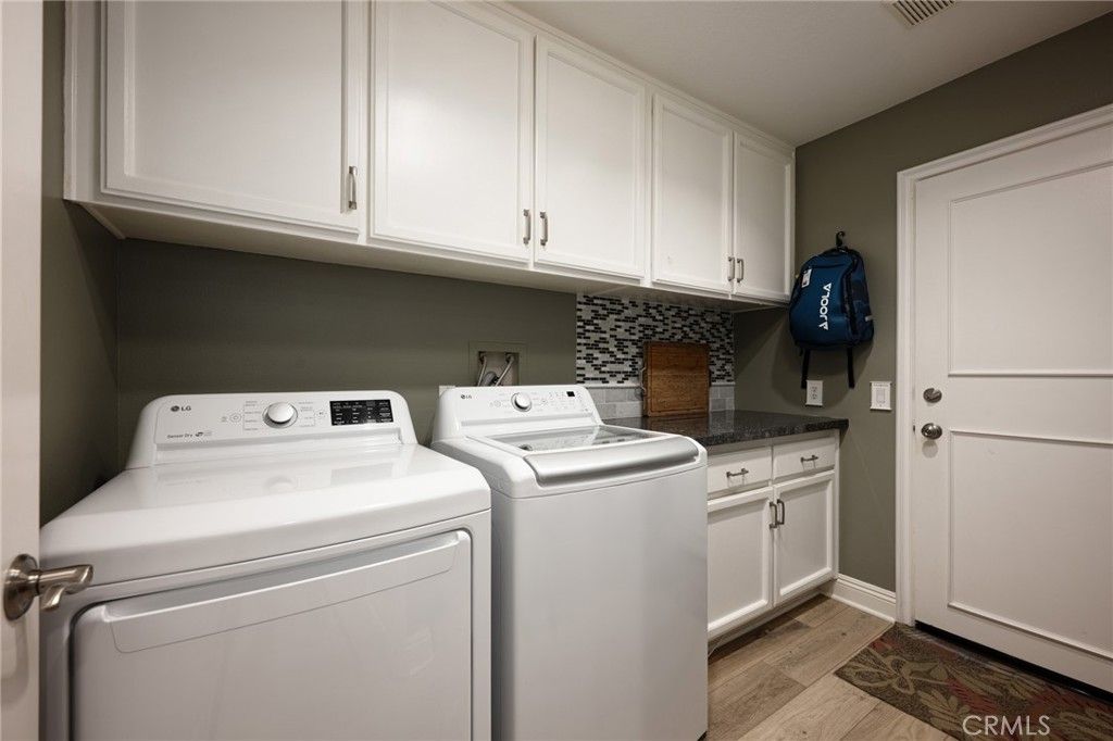 Image 21 of property listing at 33 Calle Del Norte, Rancho Santa Margarita, CA 92688