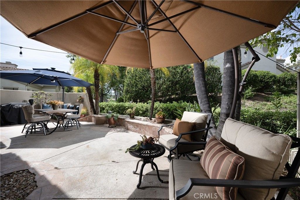 Image 22 of property listing at 33 Calle Del Norte, Rancho Santa Margarita, CA 92688