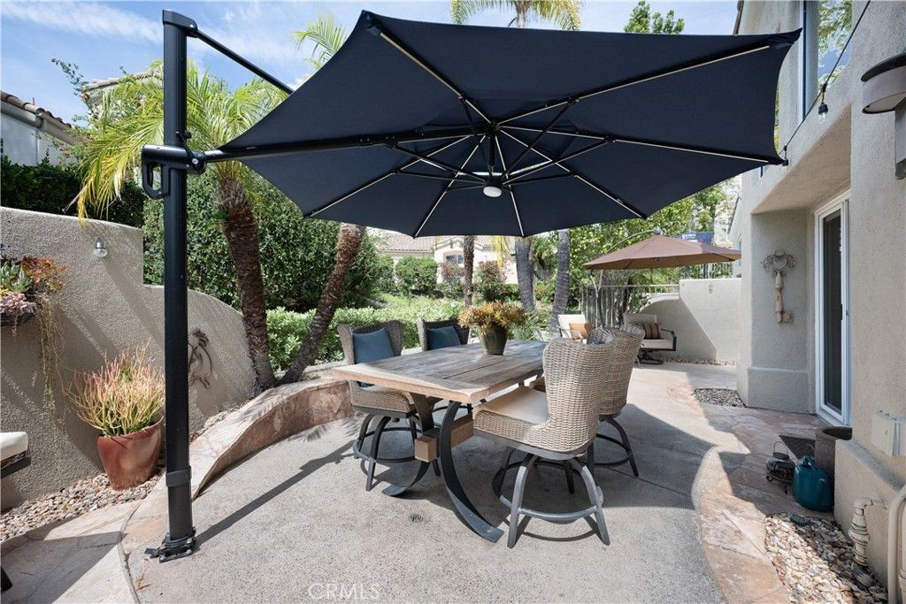 Image 23 of property listing at 33 Calle Del Norte, Rancho Santa Margarita, CA 92688