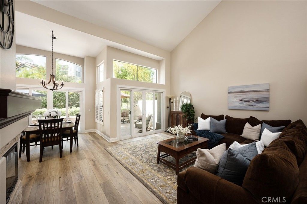 Image 3 of property listing at 33 Calle Del Norte, Rancho Santa Margarita, CA 92688