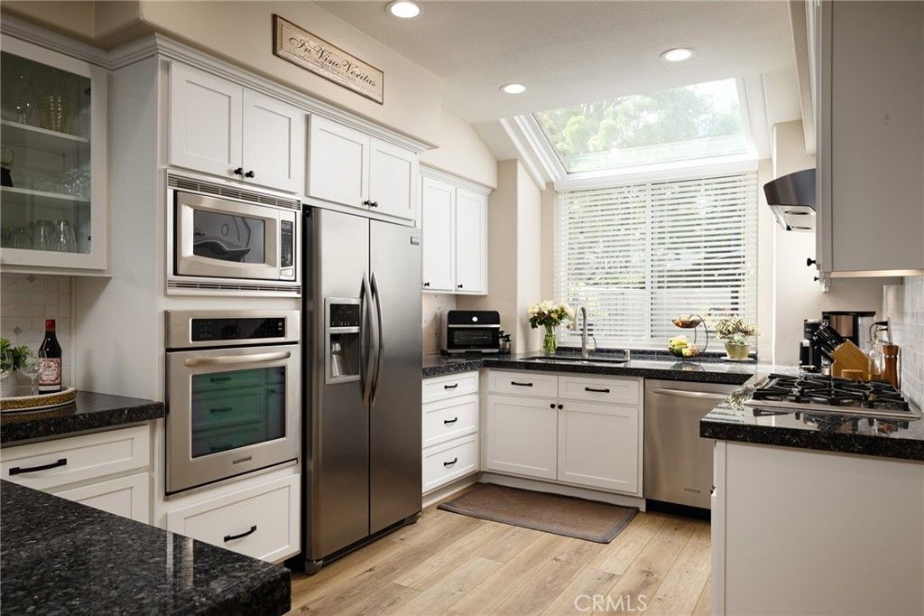 Image 8 of property listing at 33 Calle Del Norte, Rancho Santa Margarita, CA 92688