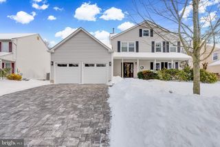 514 FOXWOOD DR, Mount Laurel, NJ 08054