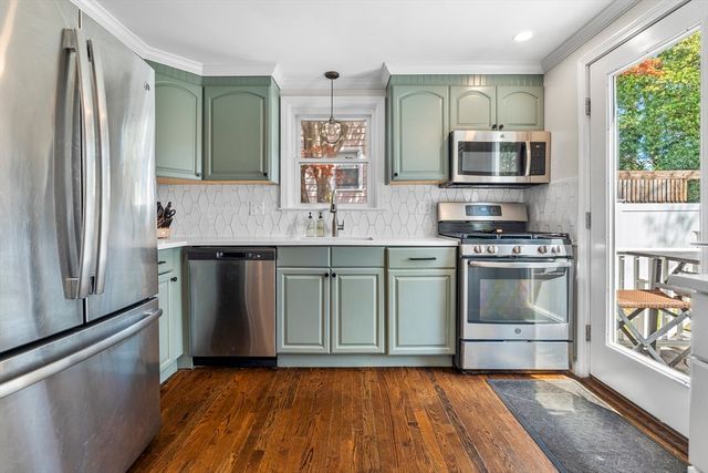 18 Crosstown Ave, Boston, MA 02132