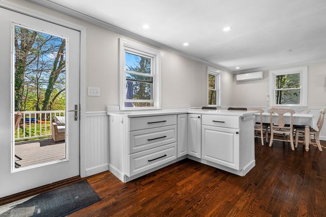 18 Crosstown Ave, Boston, MA 02132