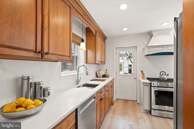 4714 UPTON ST NW, Washington, DC 20016