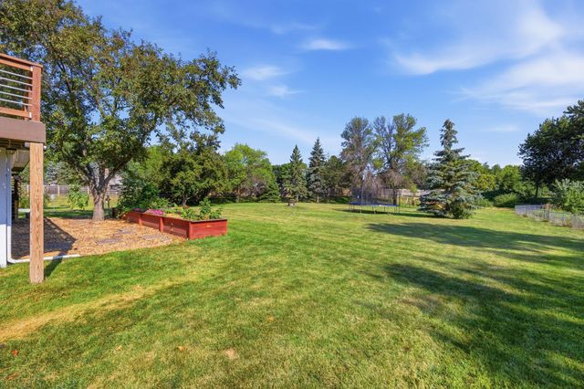 17200 32nd Avenue N, Plymouth, MN 55447