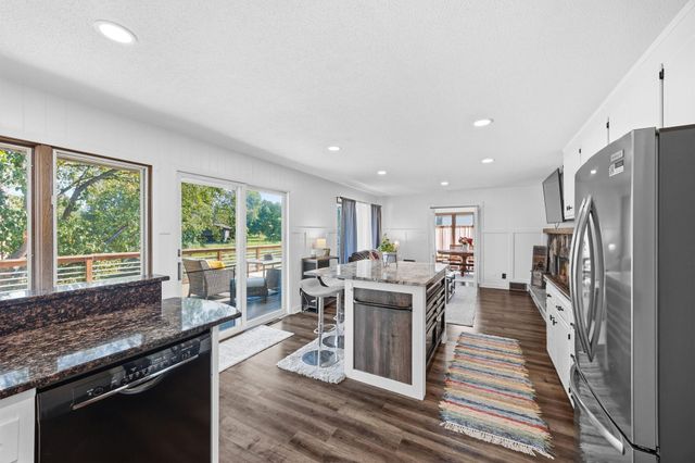 17200 32nd Avenue N, Plymouth, MN 55447