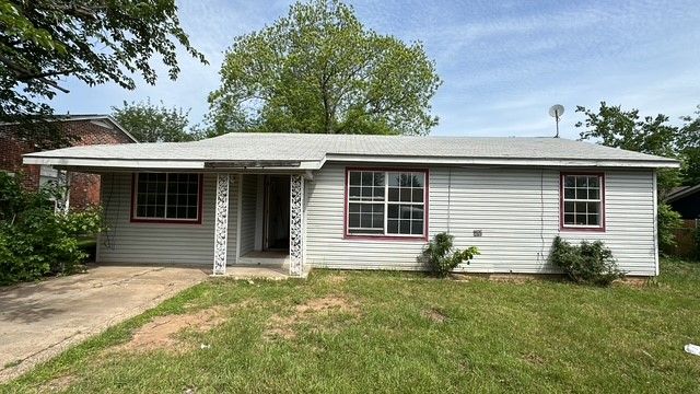 1014 Turner Street, Cleburne, TX 76033