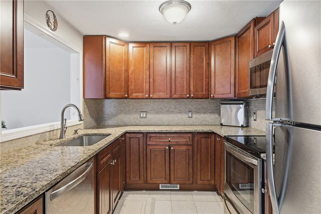 154 Bear Hill Road 401, Cumberland, RI 02864