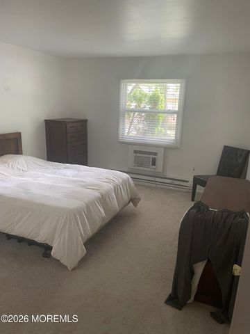 79 White Street B, Eatontown, NJ 07724