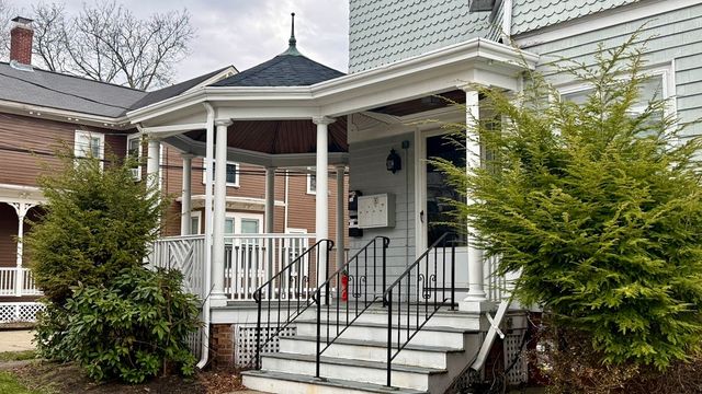 209 Cottage Street 3, Pawtucket, RI 02860