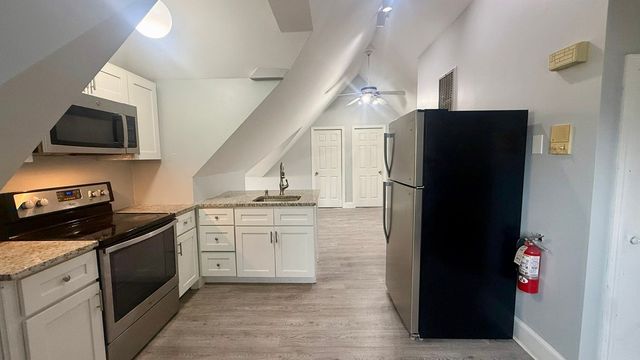 209 Cottage Street 3, Pawtucket, RI 02860