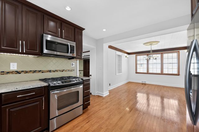 36 DECATUR RD, Havertown, PA 19083