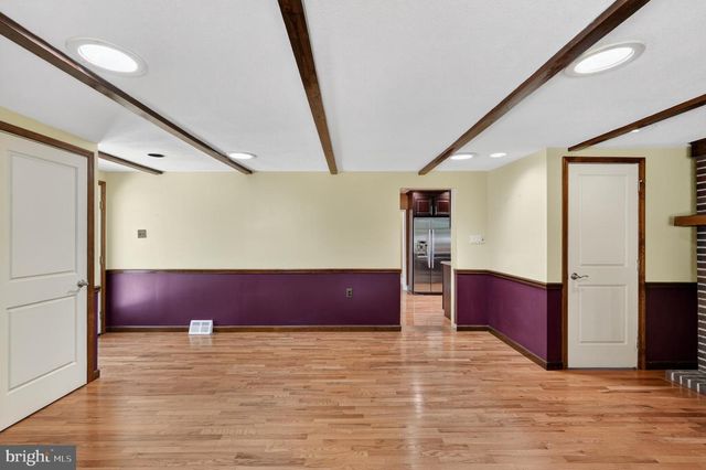 36 DECATUR RD, Havertown, PA 19083