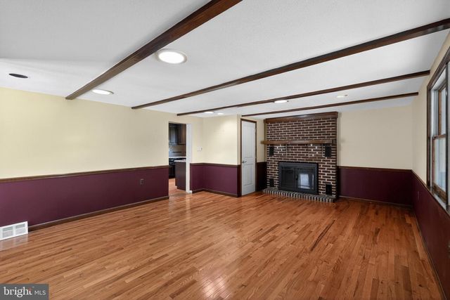 36 DECATUR RD, Havertown, PA 19083