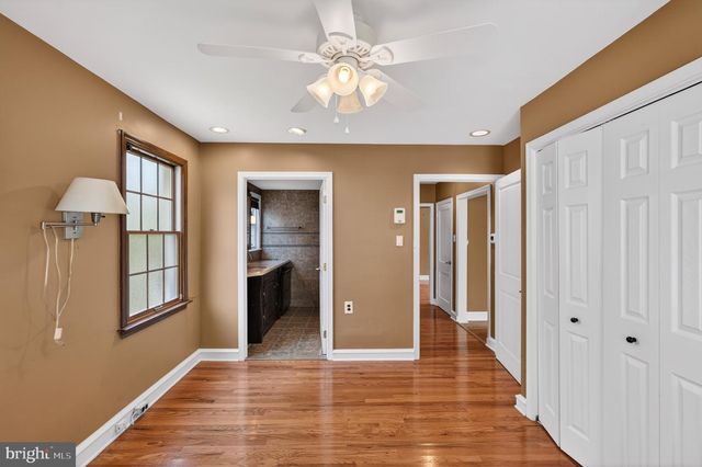 36 DECATUR RD, Havertown, PA 19083