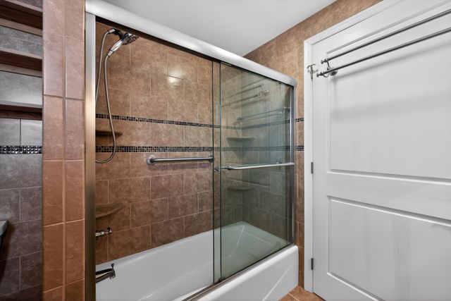 36 DECATUR RD, Havertown, PA 19083