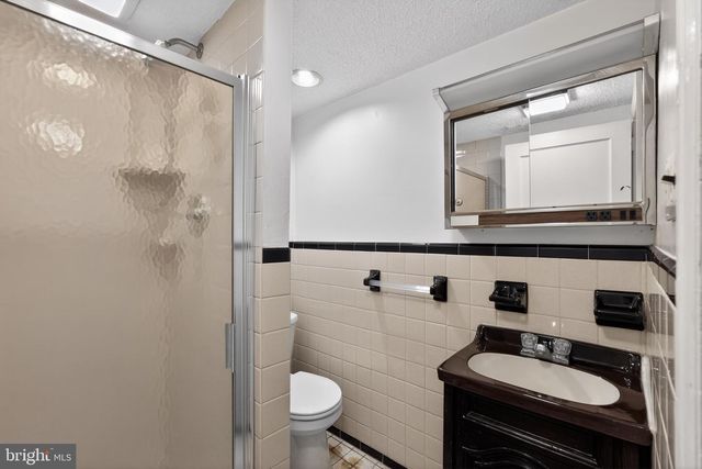 36 DECATUR RD, Havertown, PA 19083