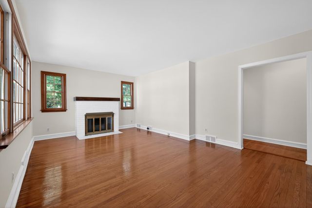 36 DECATUR RD, Havertown, PA 19083