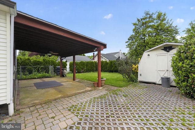 36 DECATUR RD, Havertown, PA 19083