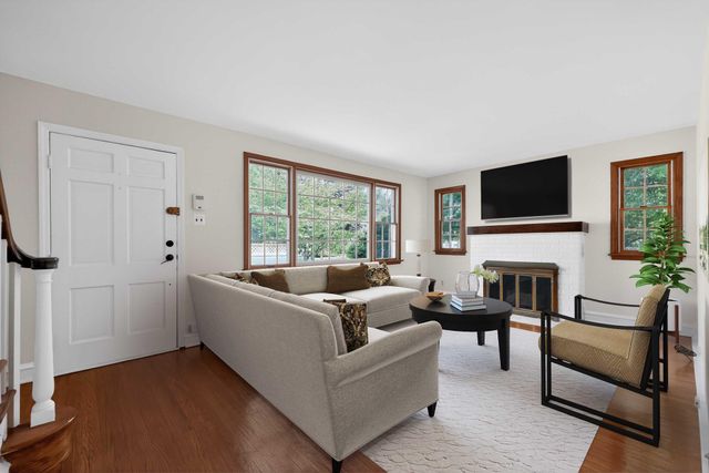 36 DECATUR RD, Havertown, PA 19083