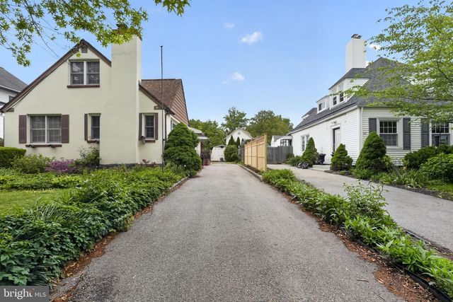 36 DECATUR RD, Havertown, PA 19083